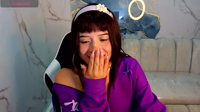 Emily Tx  online show from 22, 11, 2025