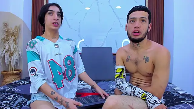 Loversinfire2 online show from 24, 4, 2026