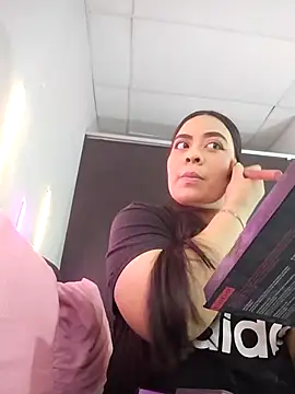 Monserrat J online show from 30, 11, 2025