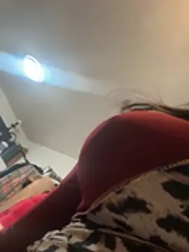 Motherbigbus online show from 25, 4, 2026