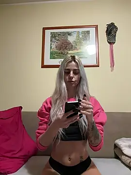 Snapshot of feliciafelon chatting on 7, 5, 2026 feliciafelon online show from 7, 5, 2026