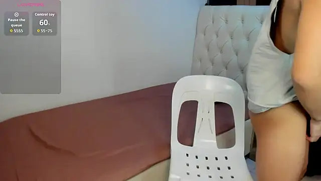 Sweetbigcockboy online show from 27, 11, 2025