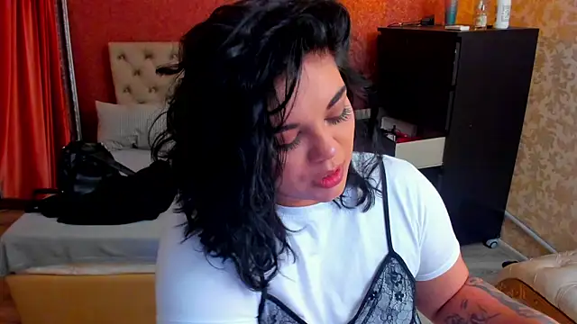 Snapshot of SpicyCarlaXX chatting on 4, 6, 2026 SpicyCarlaXX online show from 4, 6, 2026