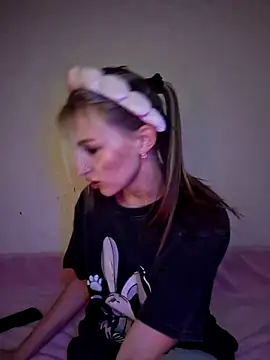 carolinakis  online show from 18, 11, 2025