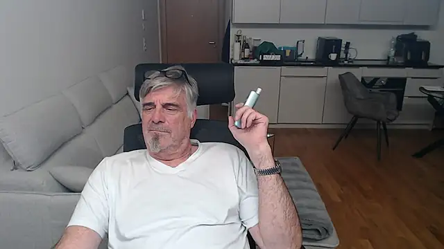 Buidapest online show from 1, 4, 2026