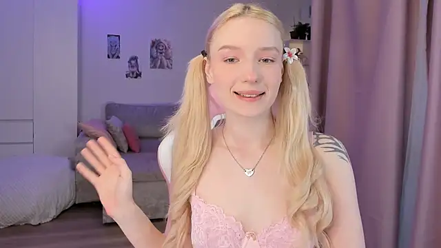 Tiffany Paw online show from 24, 4, 2026