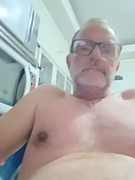 Snapshot of nard53 chatting on 1, 8, 2026 nard53 online show from 1, 8, 2026