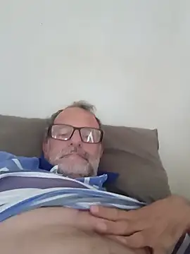 Snapshot of nard53 chatting on 2, 8, 2026 nard53 online show from 2, 8, 2026