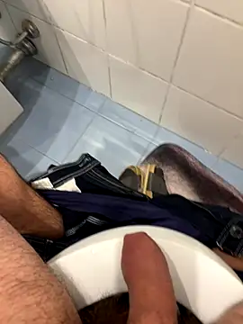 Snapshot of marc8876 chatting on 24, 11, 2025 marc8876 online show from 24, 11, 2025