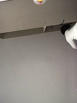 Yes-Baby-A online show from 14, 12, 2025