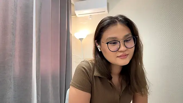 HoneyKitsu online show from 20, 11, 2025