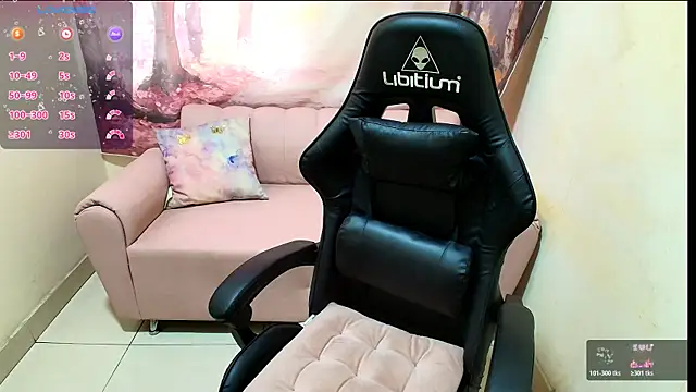 Emma latinasexy18 online show from 9, 3, 2026