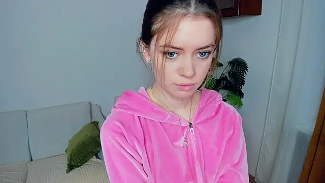 Snapshot of AngelesBenitz chatting on 21, 12, 2025 AngelesBenitz online show from 21, 12, 2025