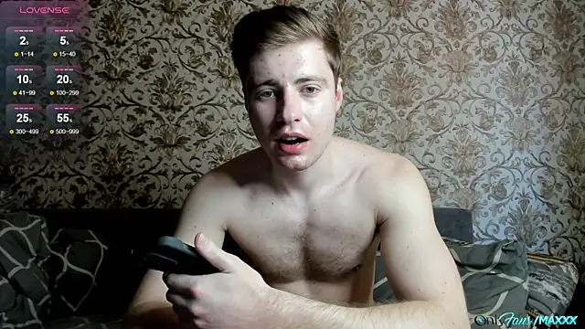 Maxhornyblondieman online show from 26, 4, 2026