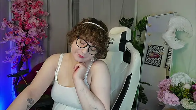 melissa   moore online show from 21, 11, 2025