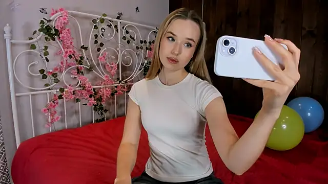 KristleKirst online show from 5, 12, 2025