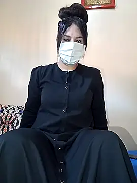 fati35flou online show from 25, 4, 2026