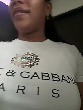 ArielleMillerr- online show from 6, 4, 2026