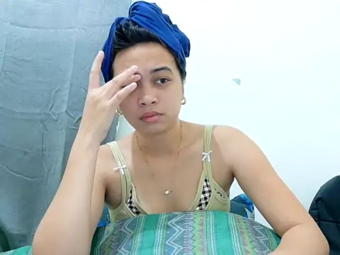 Ursexyasianskinny online show from 20, 4, 2026