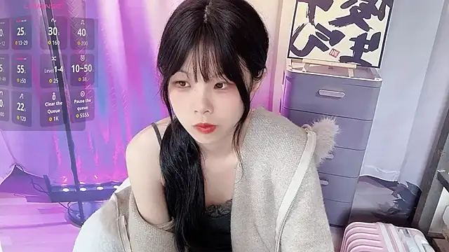 Snapshot of bunny-- chatting on 3, 12, 2025 bunny-- online show from 3, 12, 2025