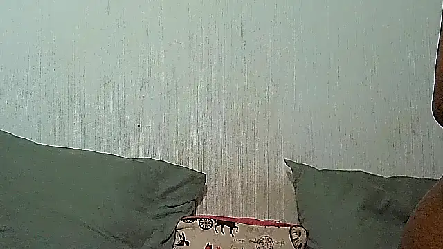 BrunetteNaomi8 online show from 20, 4, 2026