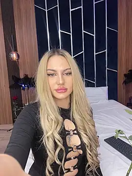 Chloe GraceeX online show from 8, 3, 2026