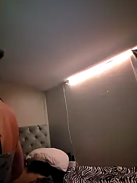 Snapshot of Drowning667 chatting on 4, 3, 2026 Drowning667 online show from 4, 3, 2026