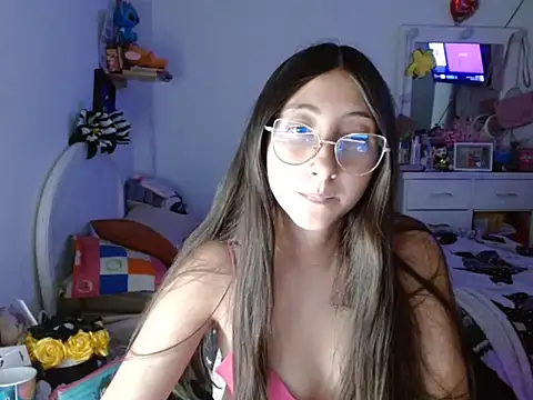 Snapshot of Nanylux chatting on 25, 11, 2025 Nanylux online show from 25, 11, 2025