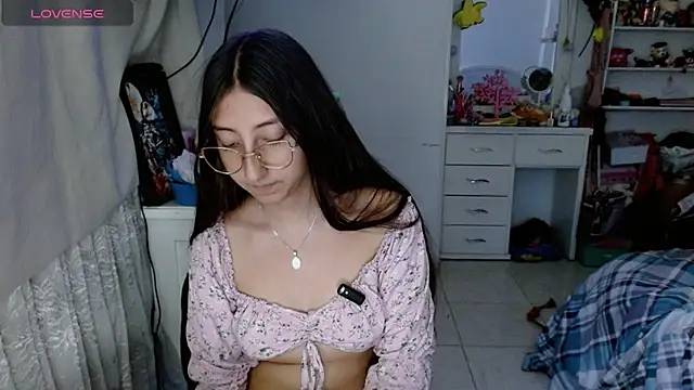 Snapshot of Nanylux chatting on 17, 1, 2026 Nanylux online show from 17, 1, 2026