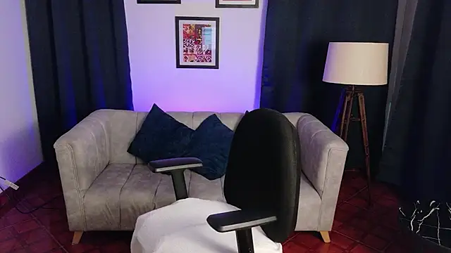 GracieCollins online show from 20, 4, 2026