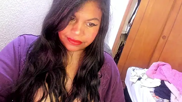 ebonycamelia online show from 25, 4, 2026