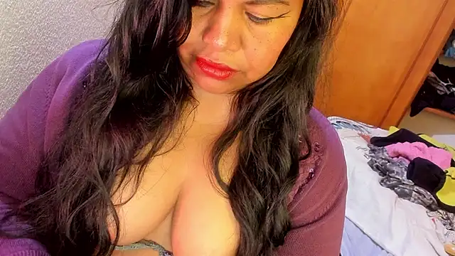 ebonycamelia online show from 29, 4, 2026