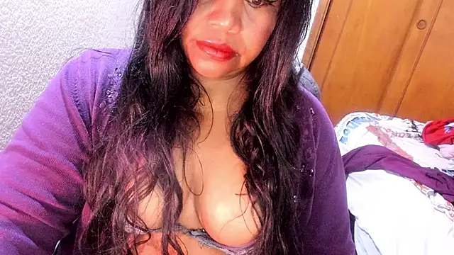 ebonycamelia online show from 3, 5, 2026