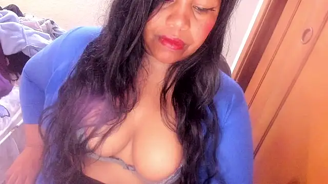ebonycamelia online show from 20, 5, 2026