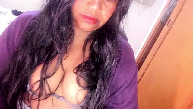 ebonycamelia online show from 28, 5, 2026