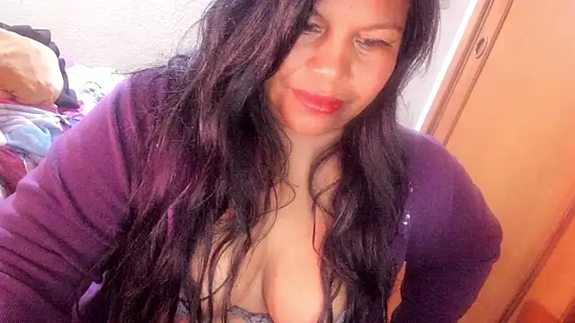 ebonycamelia online show from 3, 6, 2026