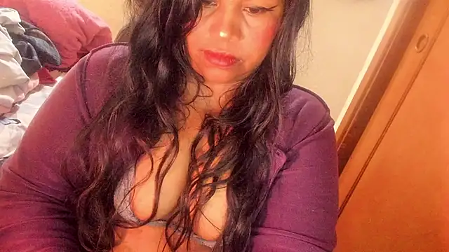 ebonycamelia online show from 19, 6, 2026