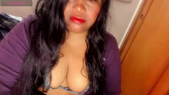 ebonycamelia online show from 8, 7, 2026
