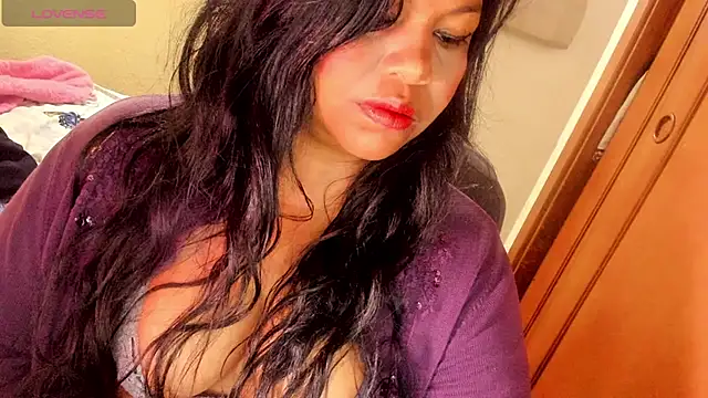 ebonycamelia online show from 12, 7, 2026