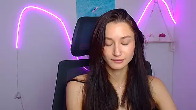 Stella XO online show from 8, 7, 2026