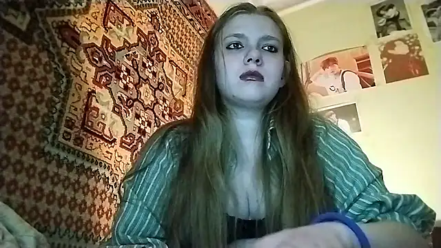 KikiBang online show from 28, 4, 2026