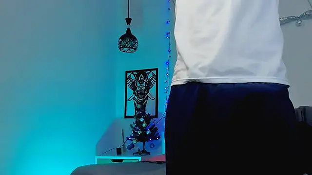 Snapshot of Ostin_Saints chatting on 17, 12, 2025 Ostin Saints online show from 17, 12, 2025