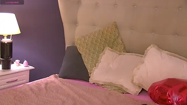 SeniGrandee online show from 24, 4, 2026