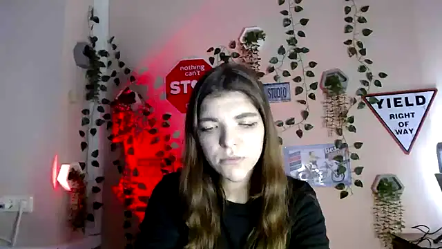 Sweeet Emilyy online show from 27, 11, 2025