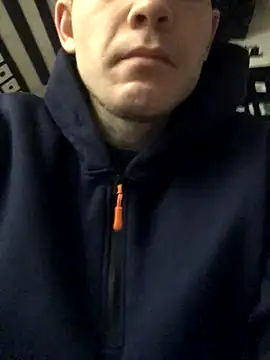 Spielzeugtwink online show from 14, 12, 2025