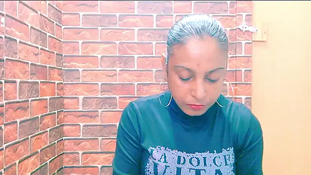 indian spice girl online show from 24, 4, 2026