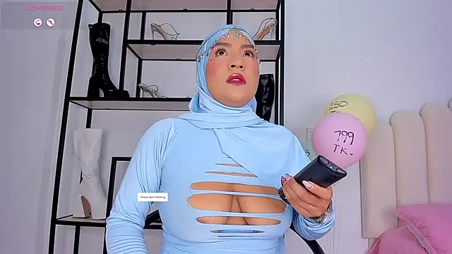 Amira-Zahra online show from 30, 6, 2026