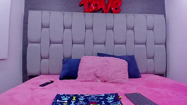 Sarita Ass online show from 22, 4, 2026