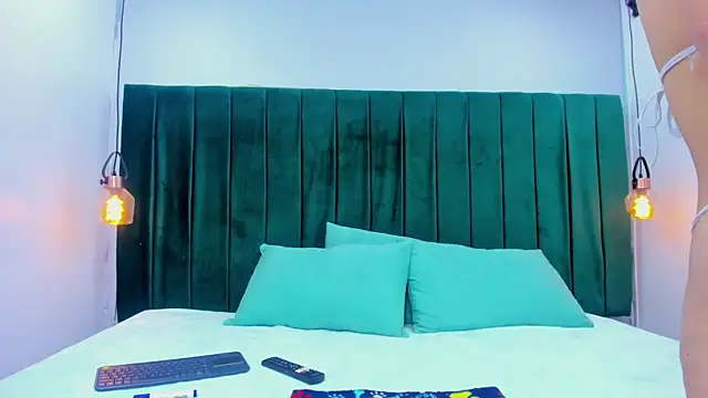 Sarita Ass online show from 23, 4, 2026