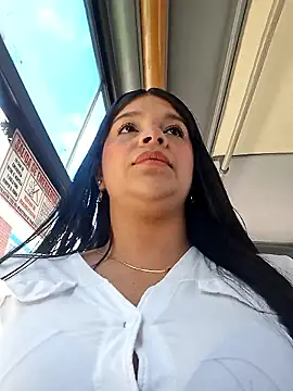 Snapshot of Layla-daring chatting on 19, 12, 2025 Layla-daring online show from 19, 12, 2025